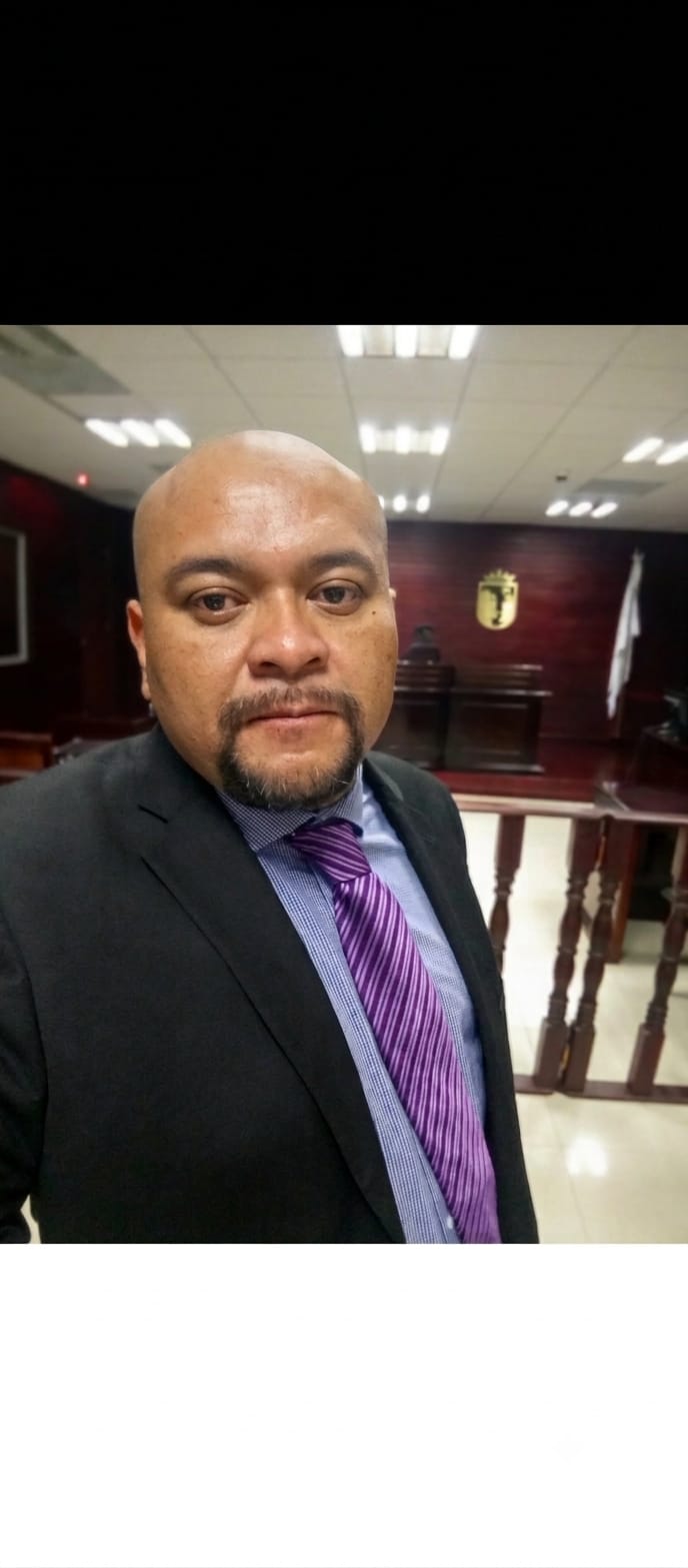 Lic. Jonathan Emanuelle Robles González